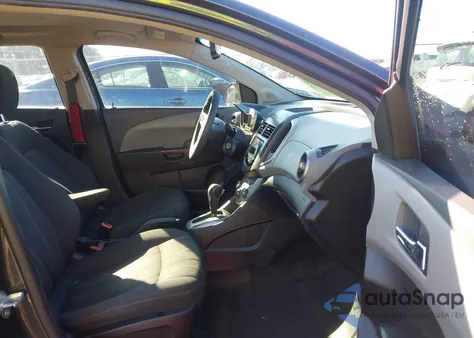 2014 Chevrolet Sonic Lt Auto z USA, uszkodzony, nr VIN 1G1JC5SH8E4128006